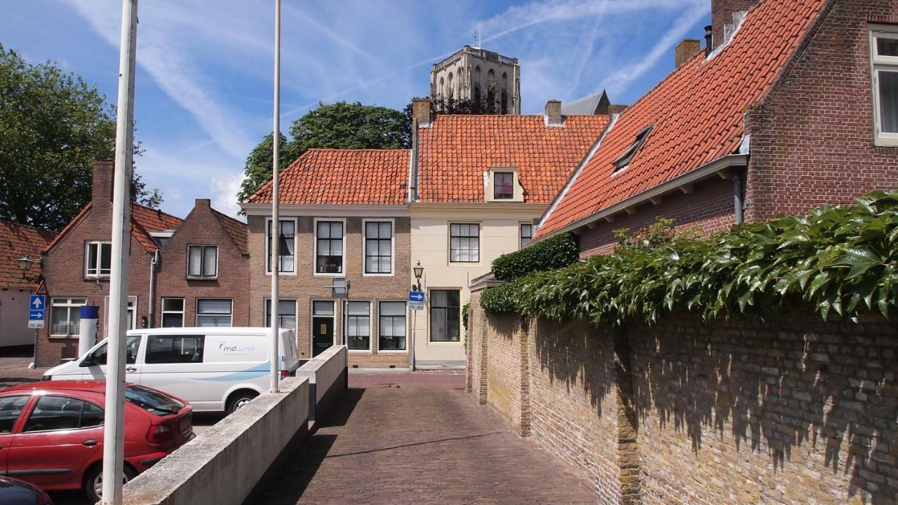 B&B De Zeeuwse Ruyter ブリーレ エクステリア 写真