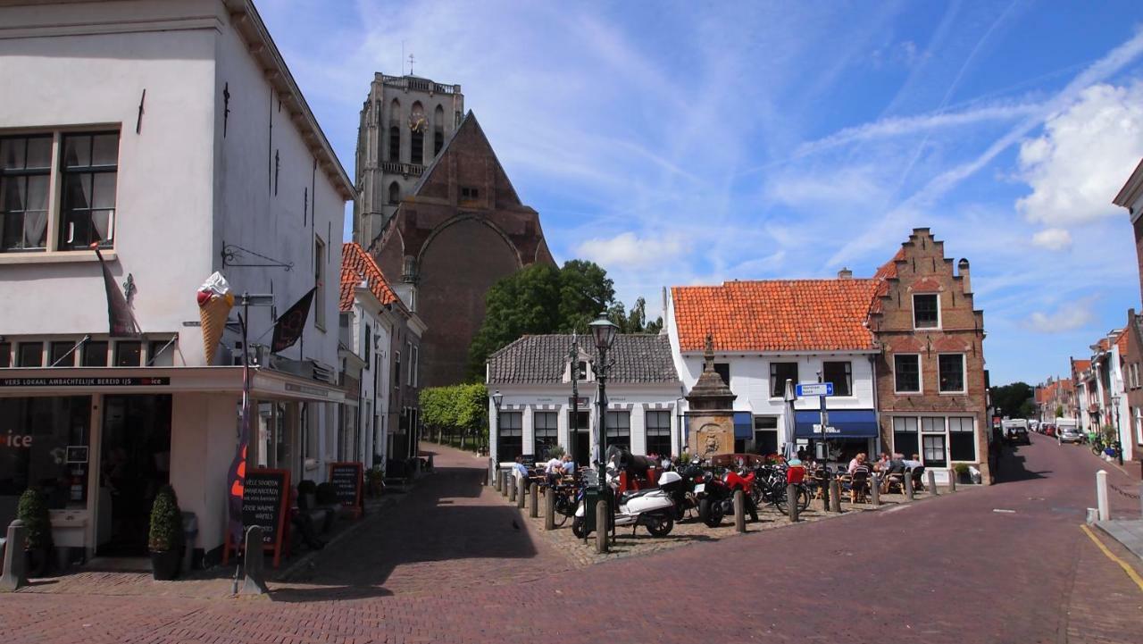 B&B De Zeeuwse Ruyter ブリーレ エクステリア 写真